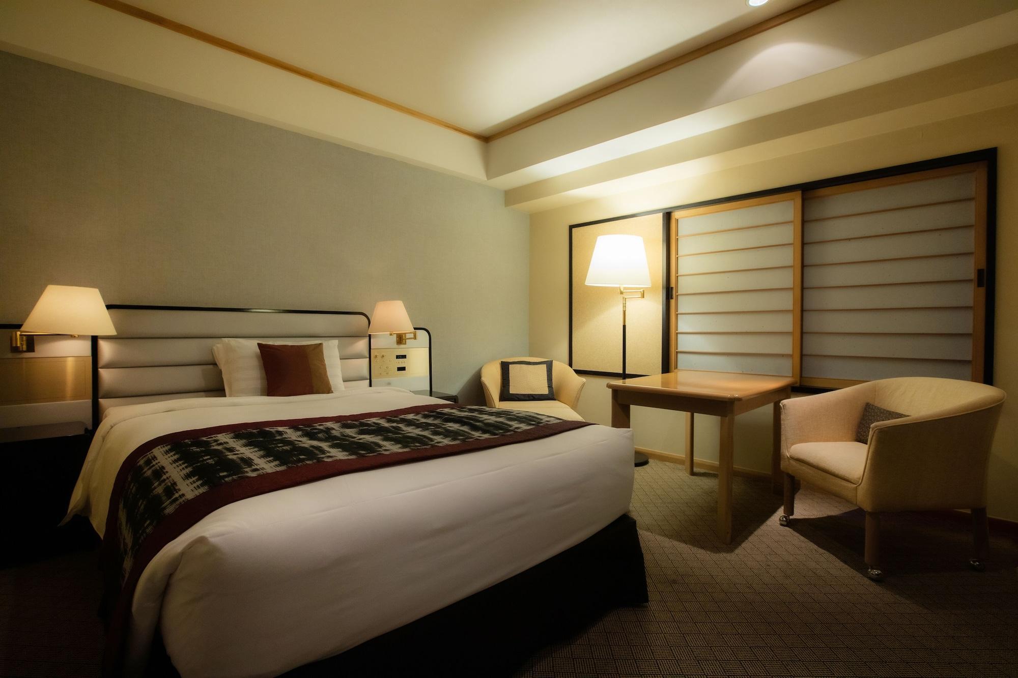 Hotel New Otani Hakata Фукуока Экстерьер фото A room at the hotel