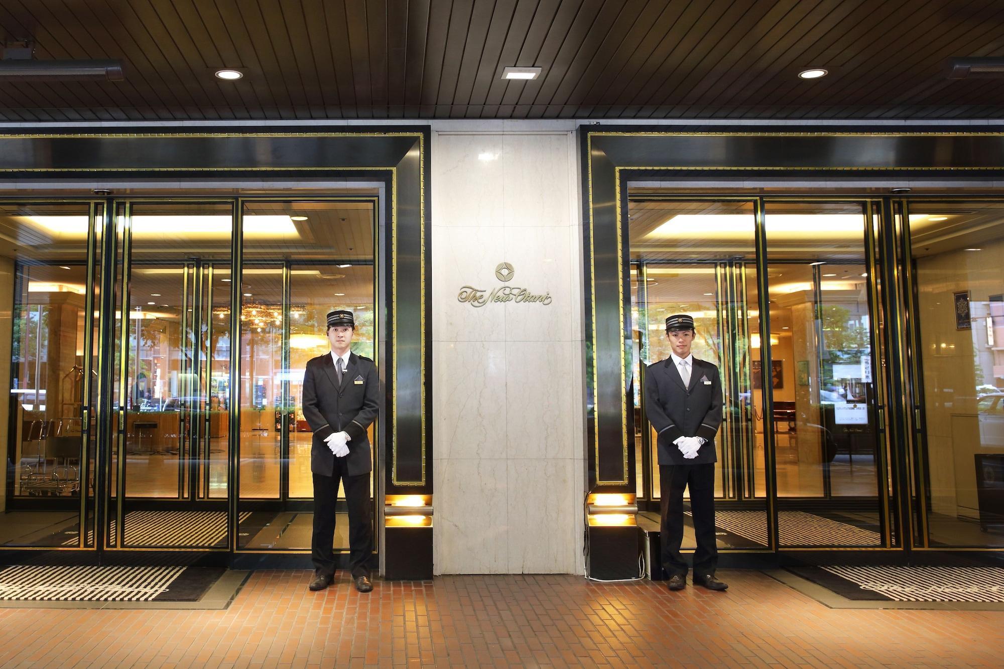 Hotel New Otani Hakata Фукуока Экстерьер фото Entrance of the hotel