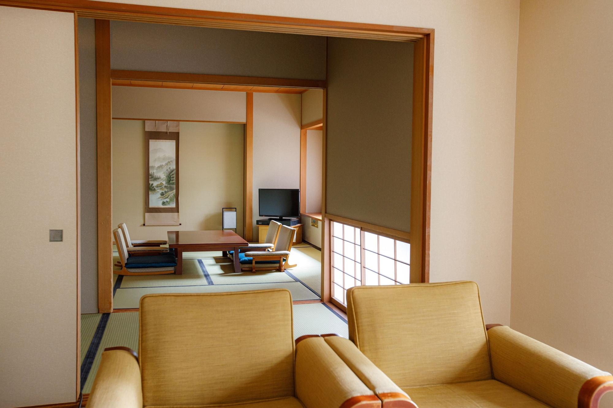 Hotel New Otani Hakata Фукуока Экстерьер фото A room at the Kyoto International Manga Museum